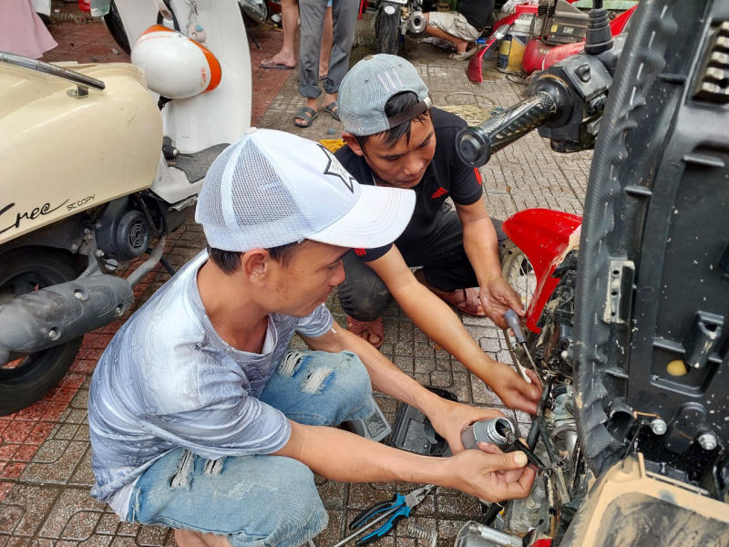 Chi phí nhân công thợ sửa, thay thế